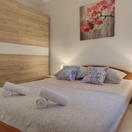 Apartment Rita سينج المظهر الخارجي الصورة